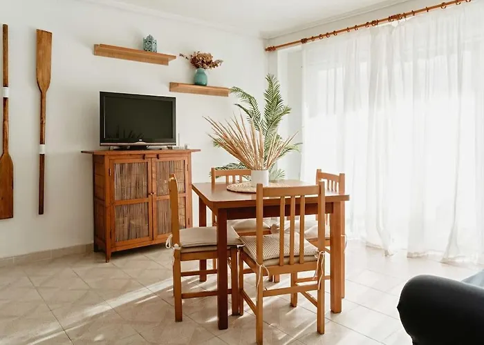Apartamento Frente Al Mar, Familiar Y Acogedor.